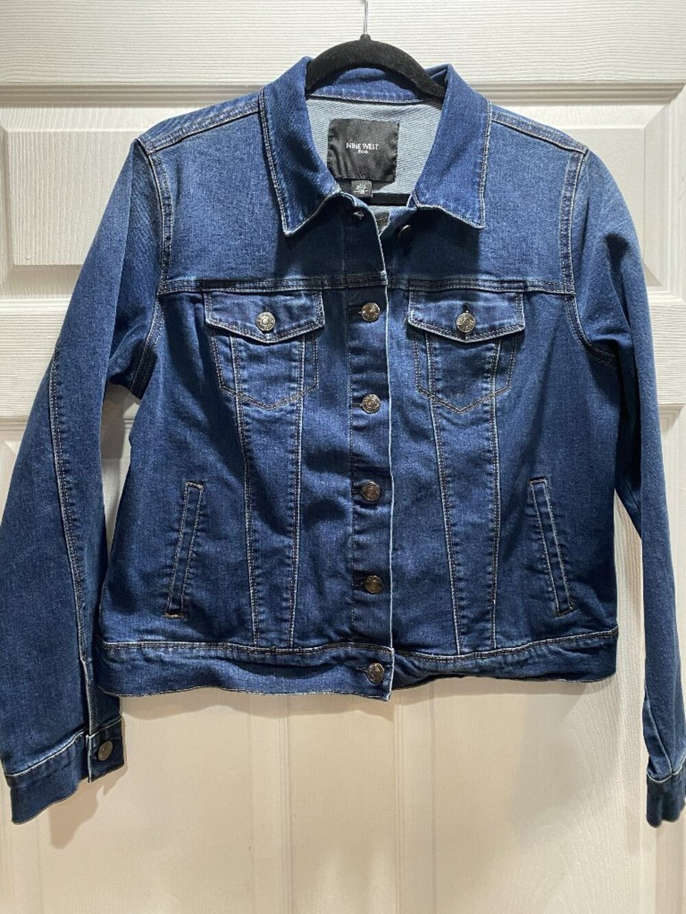 Jean Jacket. Nine-West Jeans. Size L